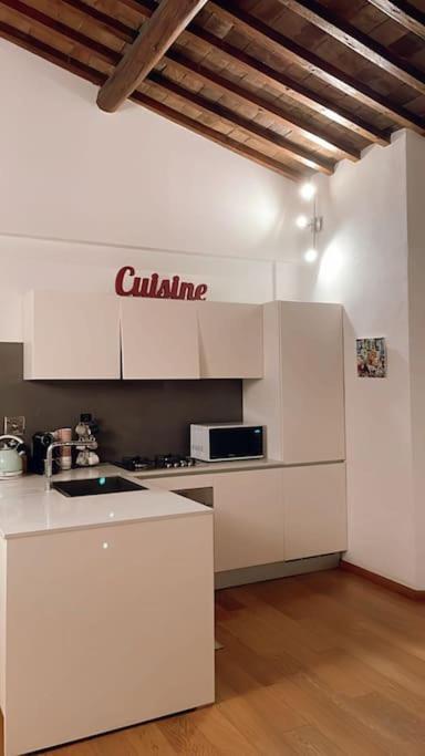 Romantic Apartment In Флоренция Экстерьер фото